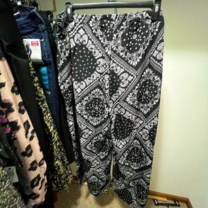 BloomChic Wide Leg Comfort Pants Plus 22/24 NWT